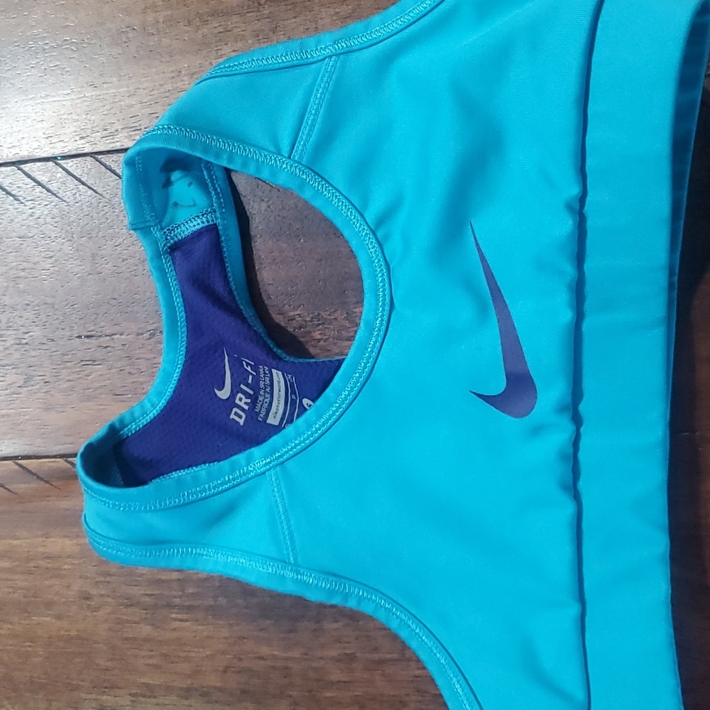 Girls Nike Sports Bra